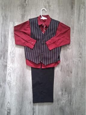 Arrow Boys Size 6 Four Piece Outfit, Dress Shirt, Pants, Vest and Clip On Tie